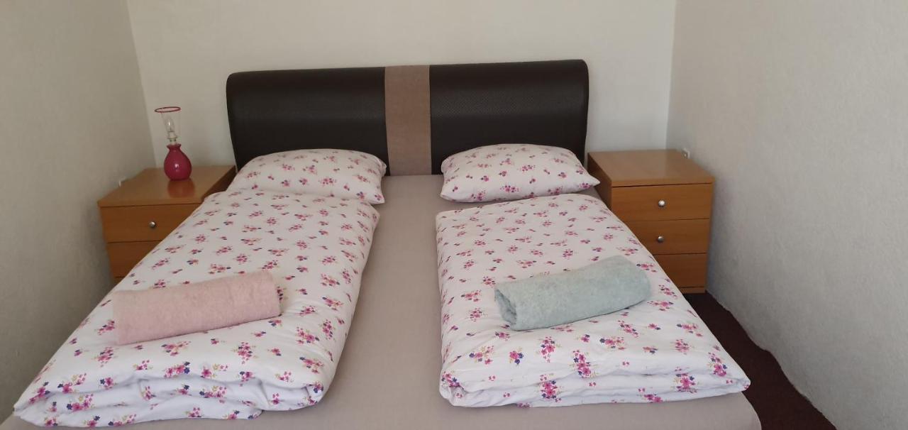 Hostel T&M Zenica Bagian luar foto