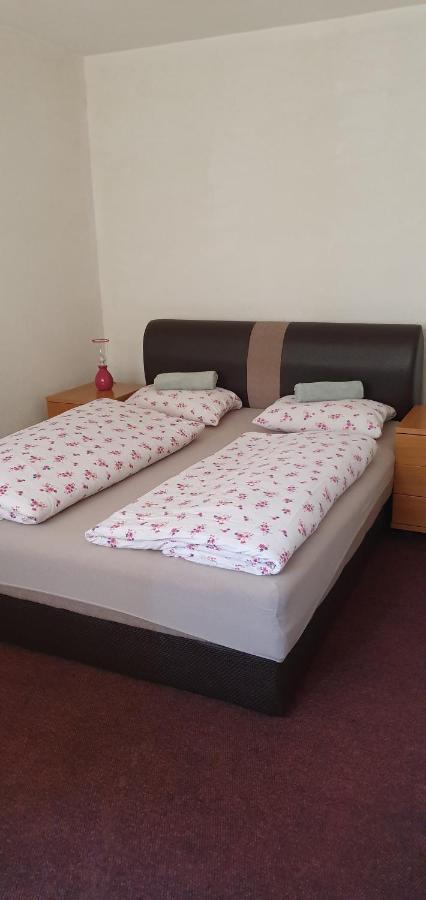 Hostel T&M Zenica Bagian luar foto